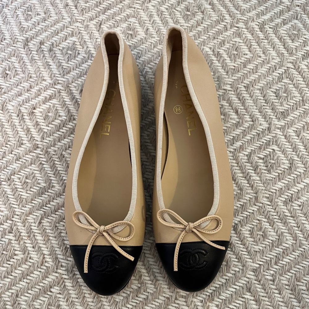 Chanel leather ballet flat cap toe hard to find